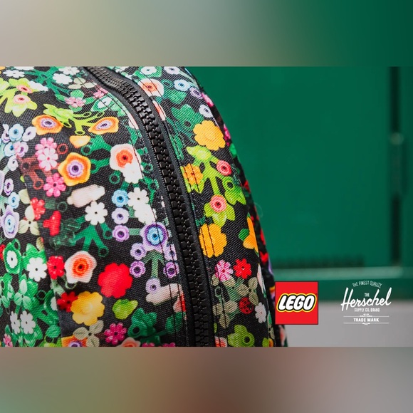 New LEGO® Herschel Heritage™ Youth Backpack Scavenger Hunt Meadow NWT - Picture 10 of 12